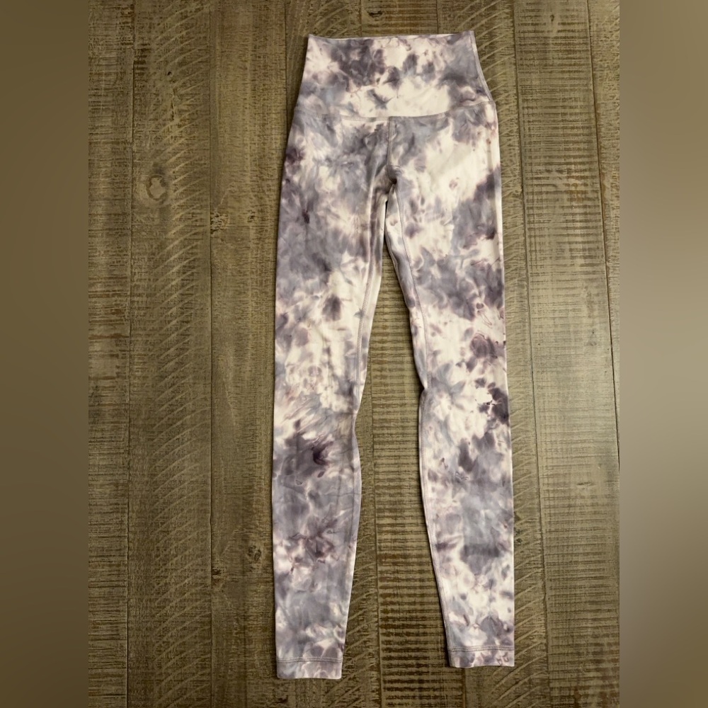Lululemon Align Pant Criss Cross Diamond
Dye Pink Bliss Graphite Purple 2